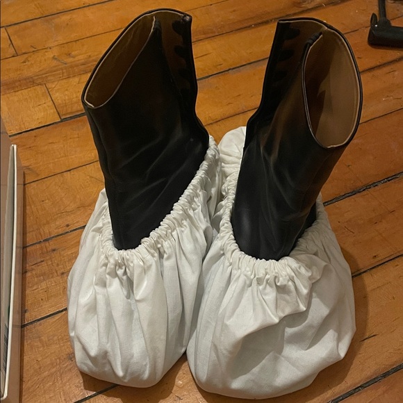 Maison Martin Margiela Black Heeled Tabi Boots 37.5 7 Ladies - Picture 14 of 17